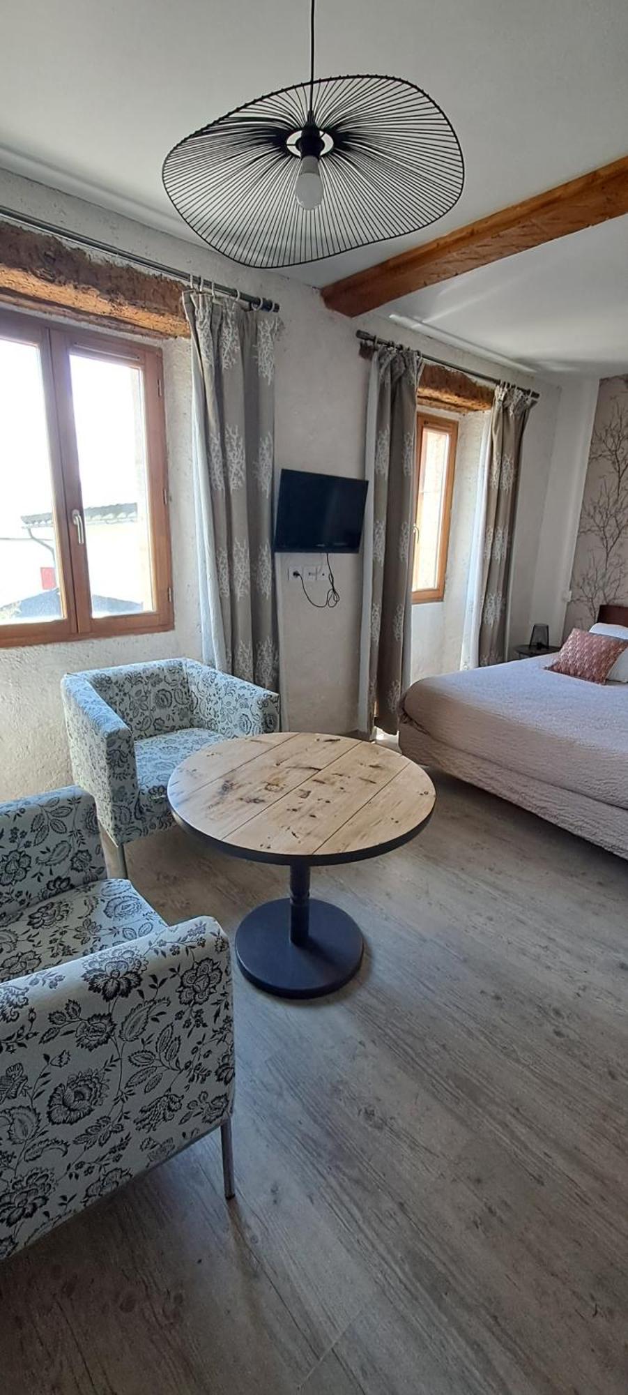 Le Grenier Des Moineaux Acomodação com café da manhã Font-Romeu-Odeillo-Via Quarto foto
